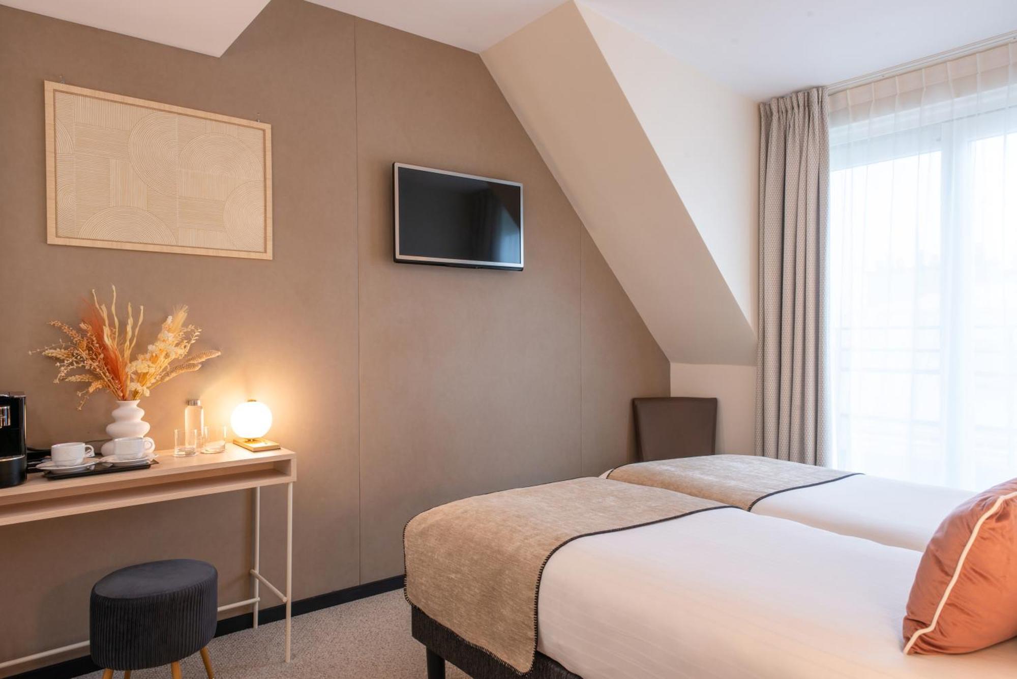 Helussi Hotel Paris Exterior foto